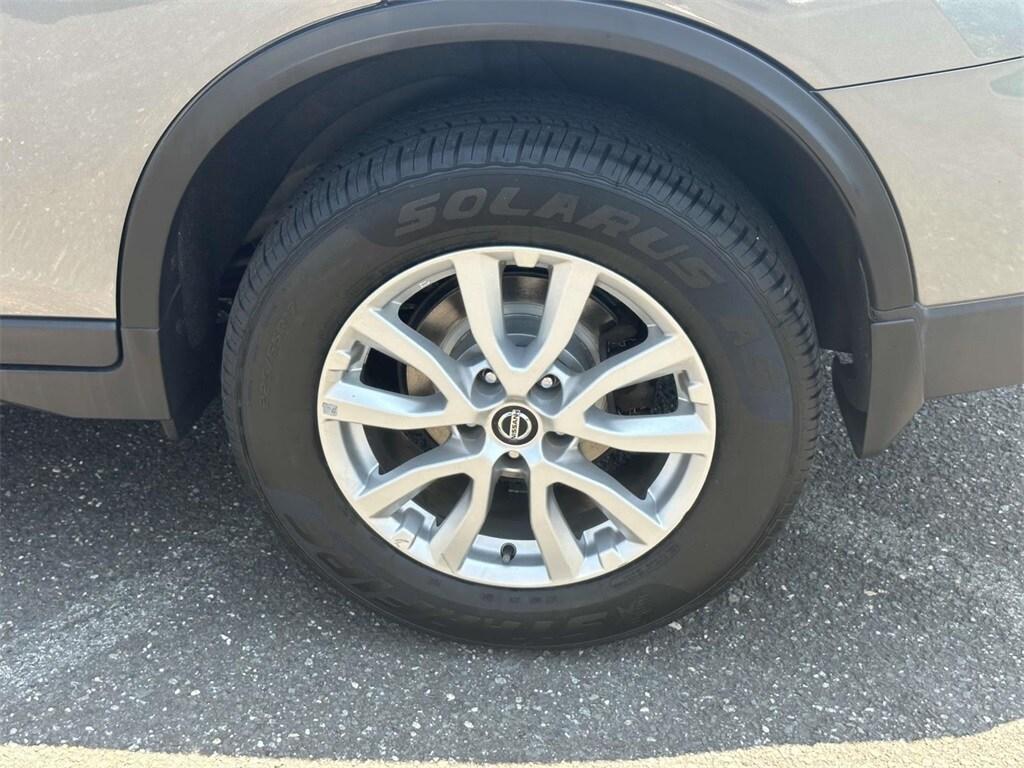 used 2020 Nissan Rogue car, priced at $14,288