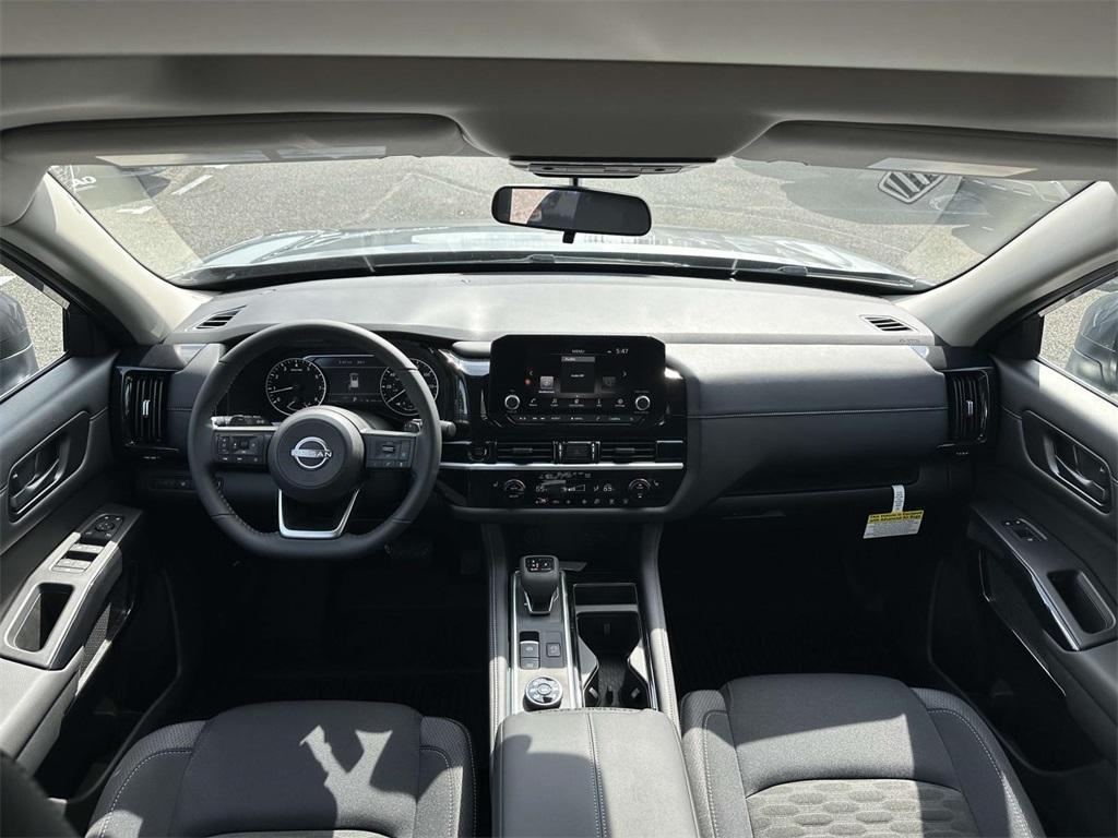 new 2025 Nissan Pathfinder car, priced at $45,865