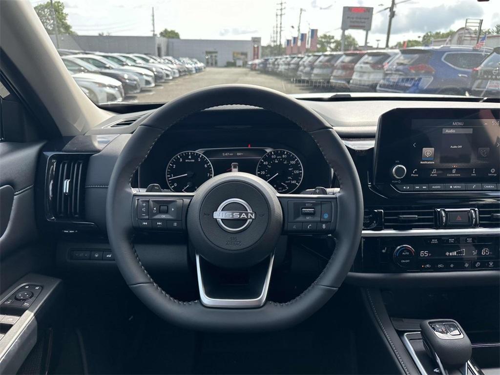 new 2025 Nissan Pathfinder car, priced at $45,865