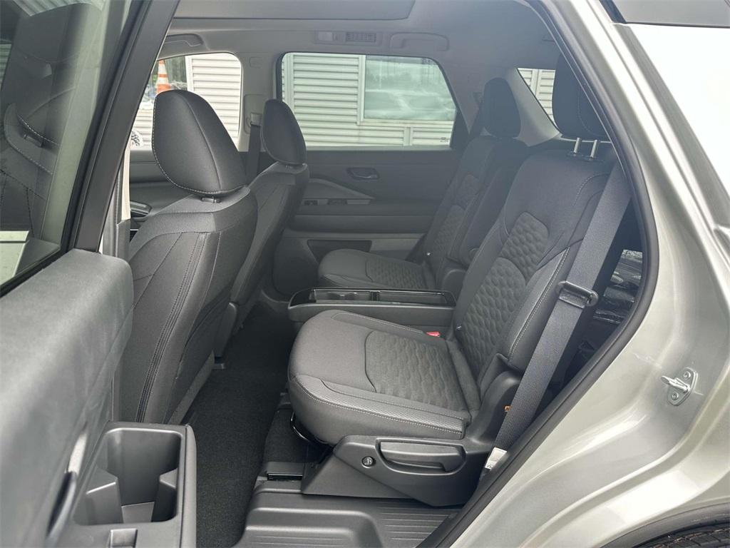 new 2025 Nissan Pathfinder car, priced at $45,775