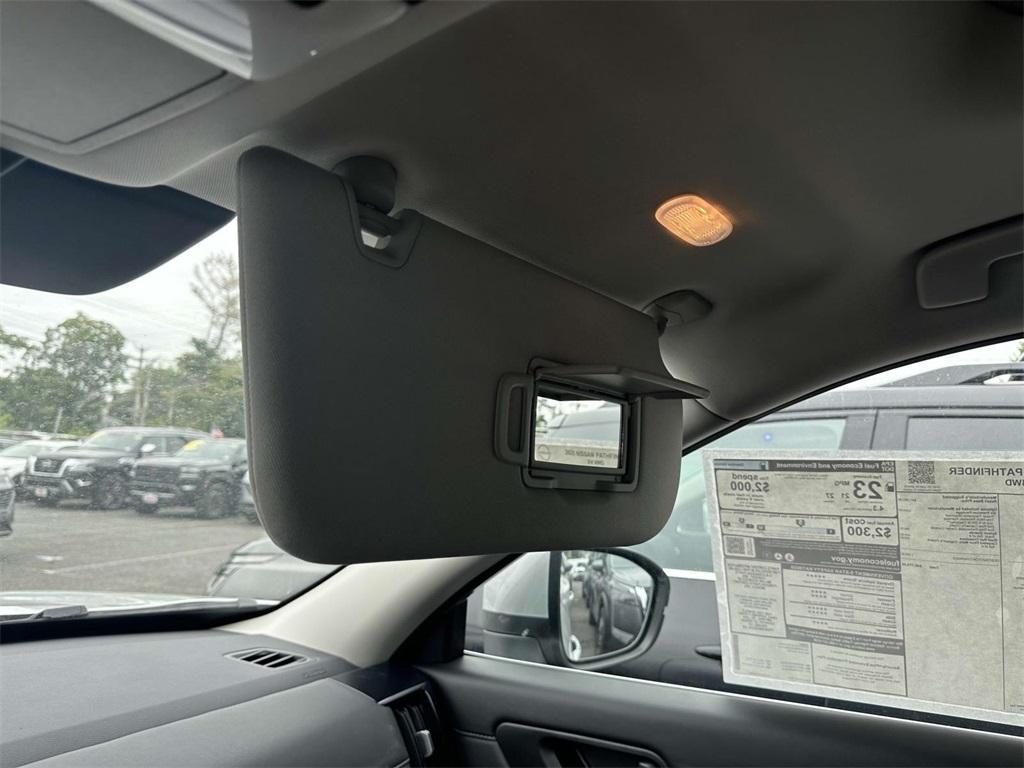 new 2025 Nissan Pathfinder car, priced at $45,775