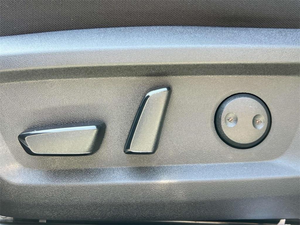 used 2023 Nissan Rogue car, priced at $26,888