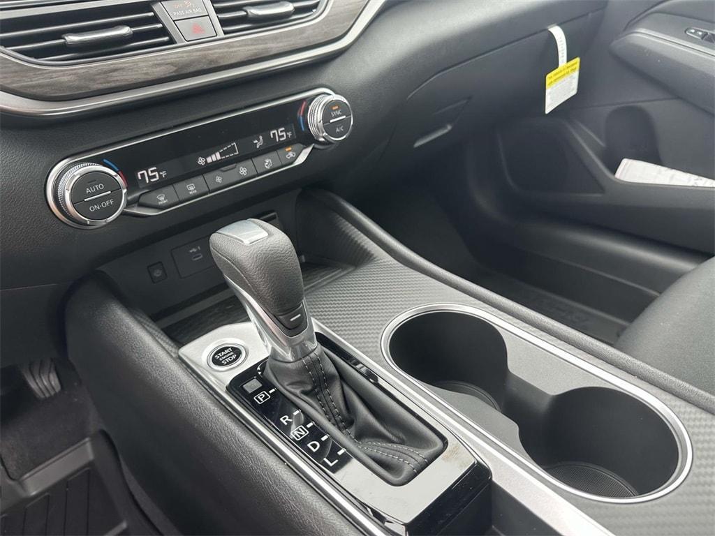 new 2025 Nissan Altima car, priced at $30,605