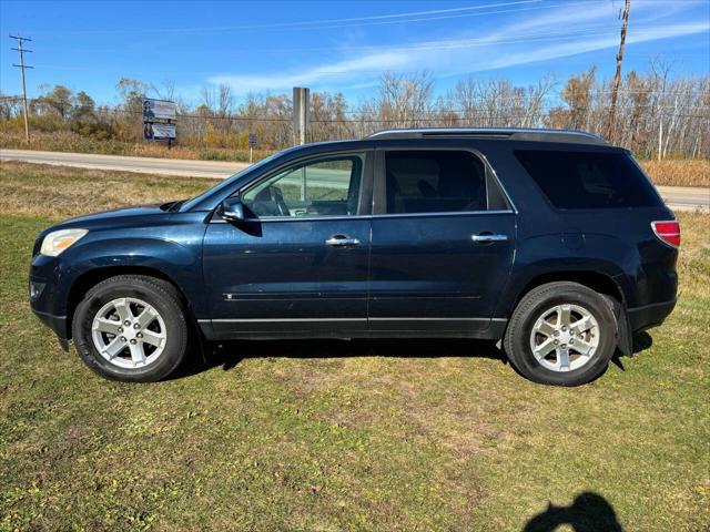 used 2007 Saturn Outlook car, priced at $4,000