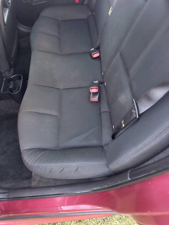 used 2006 Pontiac Grand Prix car, priced at $6,000