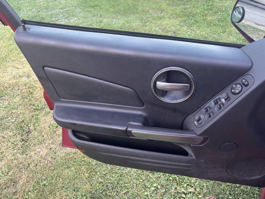 used 2006 Pontiac Grand Prix car, priced at $6,000