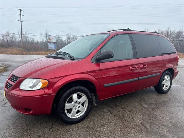 used 2005 Dodge Caravan car, priced at $3,000