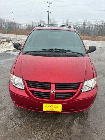 used 2005 Dodge Caravan car, priced at $3,000