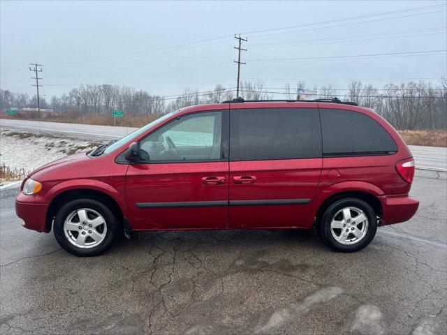 used 2005 Dodge Caravan car, priced at $3,000