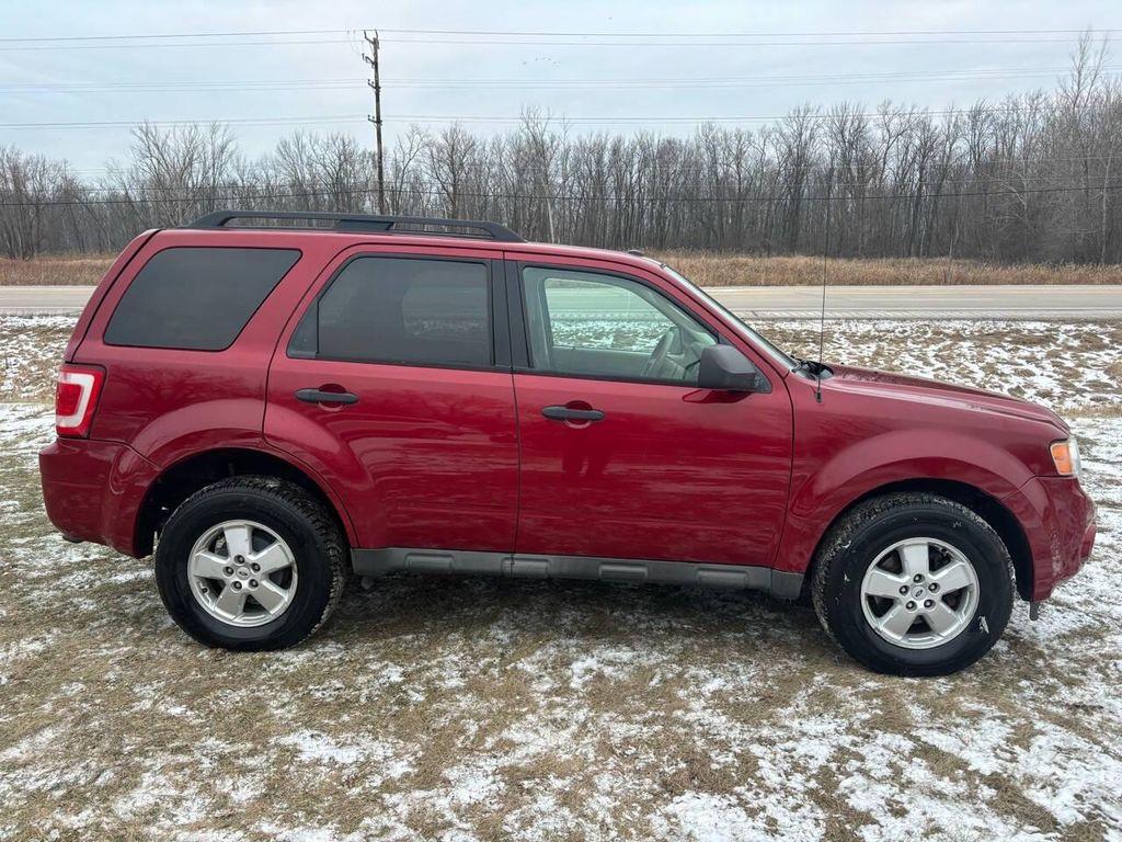 used 2009 Ford Escape car, priced at $4,000