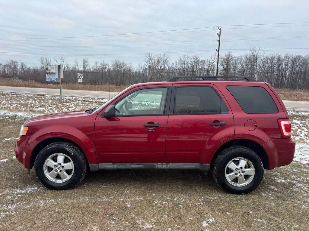 used 2009 Ford Escape car, priced at $4,000