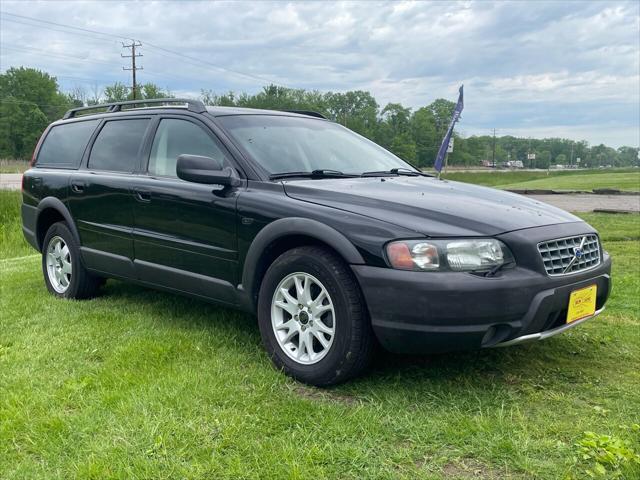 used 2003 Volvo XC70 car, priced at $4,000