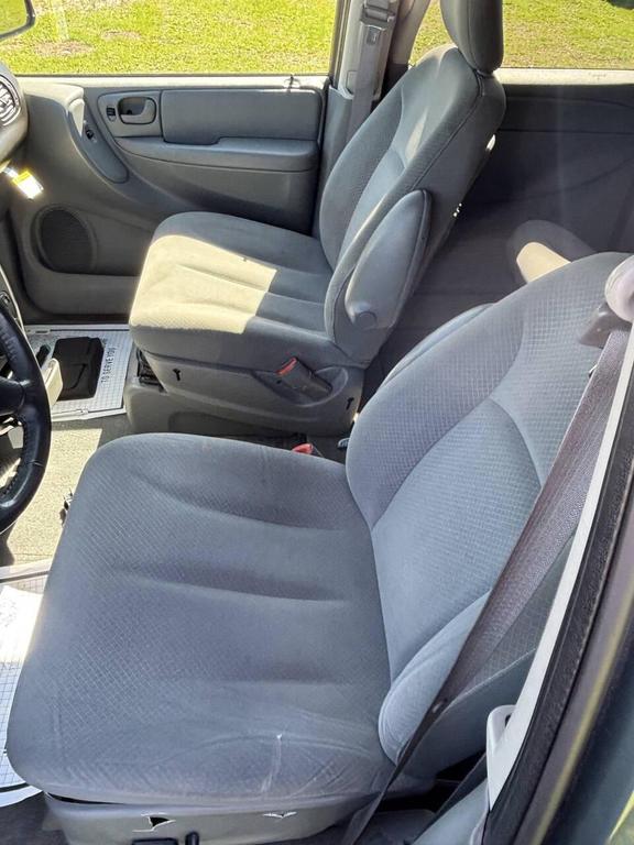 used 2007 Chrysler Town & Country car, priced at $6,000
