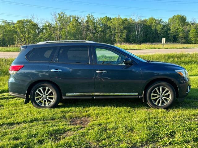 used 2013 Nissan Pathfinder car, priced at $9,000