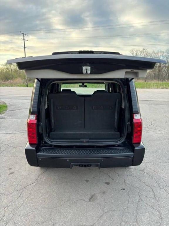 used 2008 Jeep Commander car, priced at $9,000