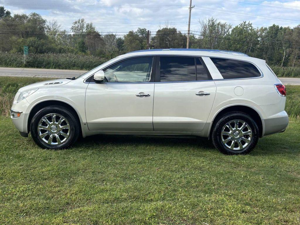 used 2010 Buick Enclave car, priced at $7,000