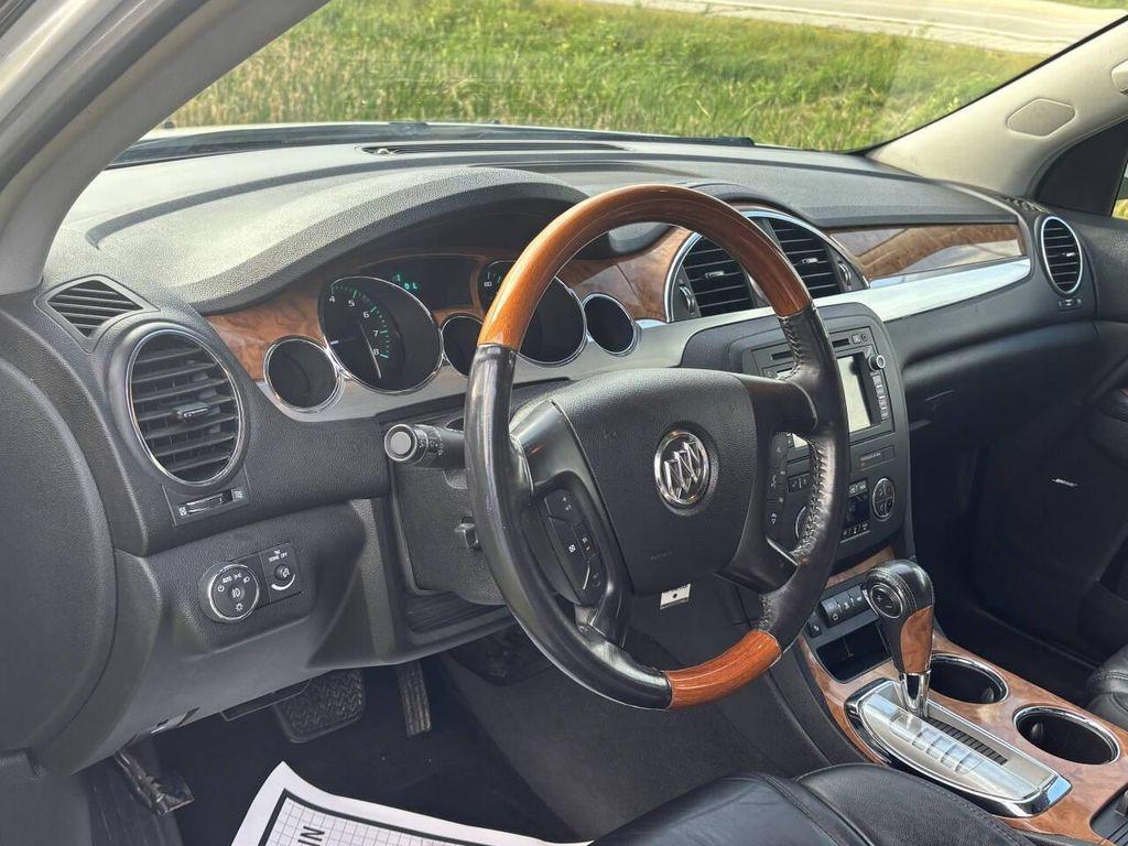 used 2010 Buick Enclave car, priced at $7,000
