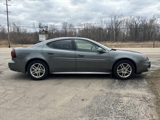 used 2005 Pontiac Grand Prix car, priced at $3,000