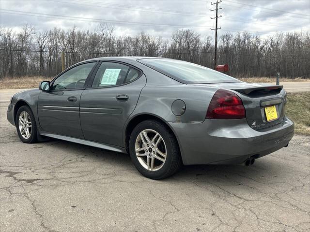 used 2005 Pontiac Grand Prix car, priced at $3,000