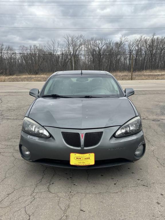used 2005 Pontiac Grand Prix car, priced at $3,000