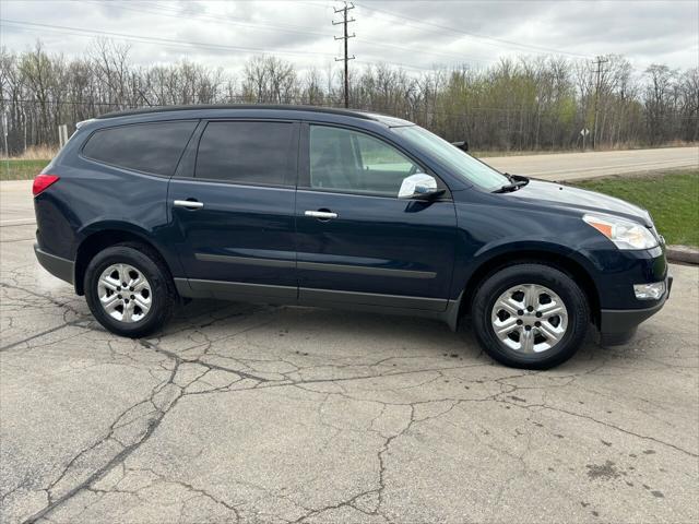 used 2010 Chevrolet Traverse car, priced at $8,000