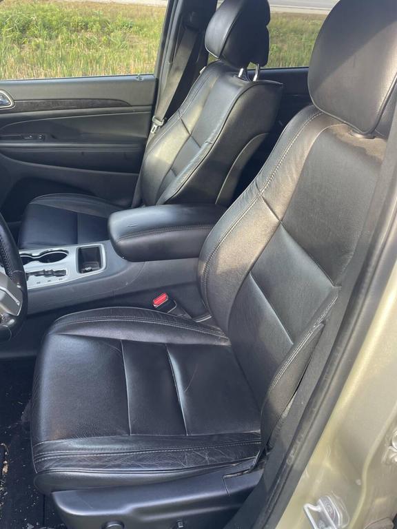 used 2011 Jeep Grand Cherokee car, priced at $7,000