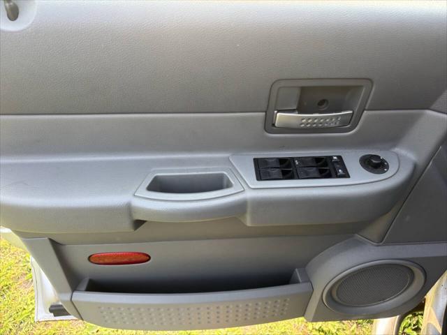 used 2005 Dodge Durango car, priced at $4,000