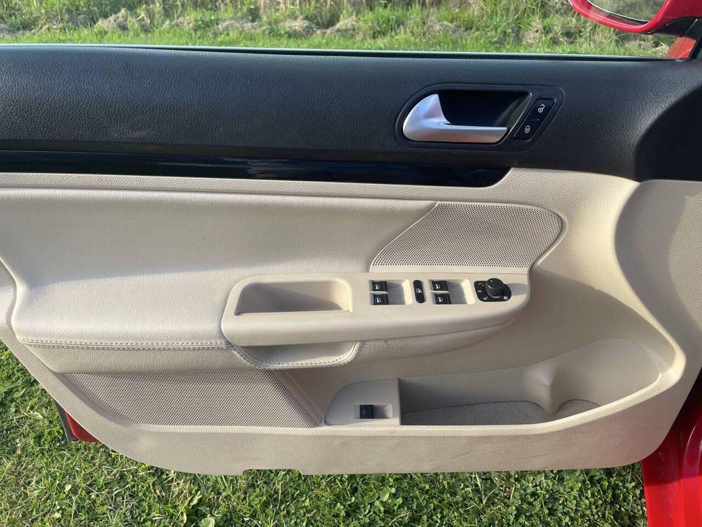 used 2013 Volkswagen Jetta SportWagen car, priced at $9,000