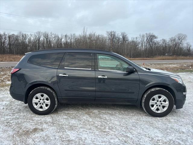 used 2014 Chevrolet Traverse car, priced at $11,000