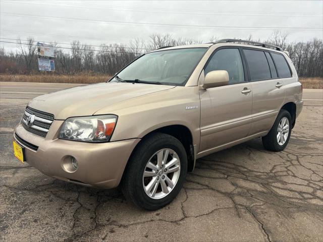 used 2006 Toyota Highlander Hybrid car, priced at $5,000