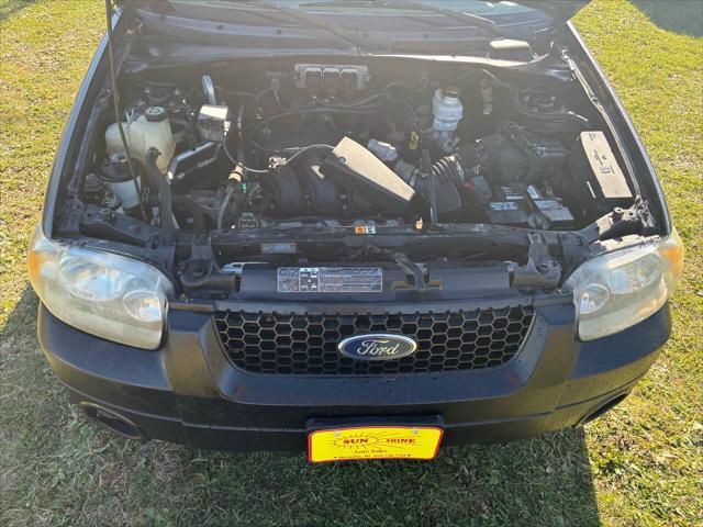 used 2006 Ford Escape car, priced at $4,000