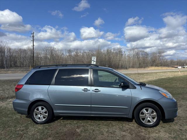 used 2004 Toyota Sienna car, priced at $4,000