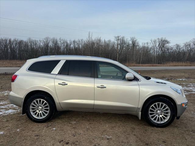 used 2010 Buick Enclave car, priced at $8,000