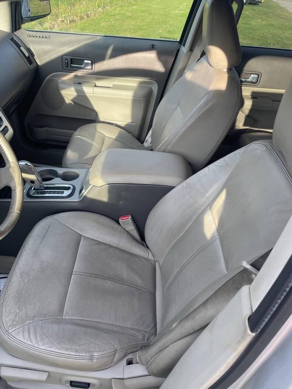 used 2010 Ford Edge car, priced at $6,000