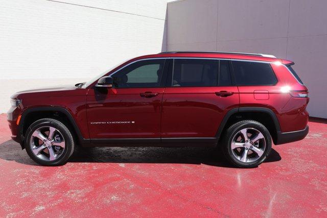 new 2024 Jeep Grand Cherokee L car, priced at $47,359