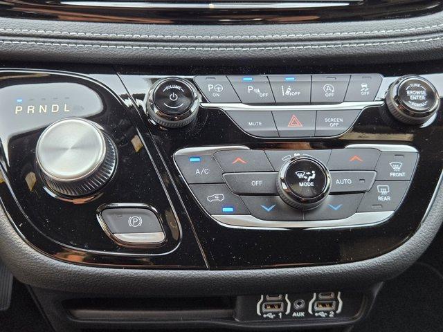 new 2025 Chrysler Pacifica car, priced at $46,248