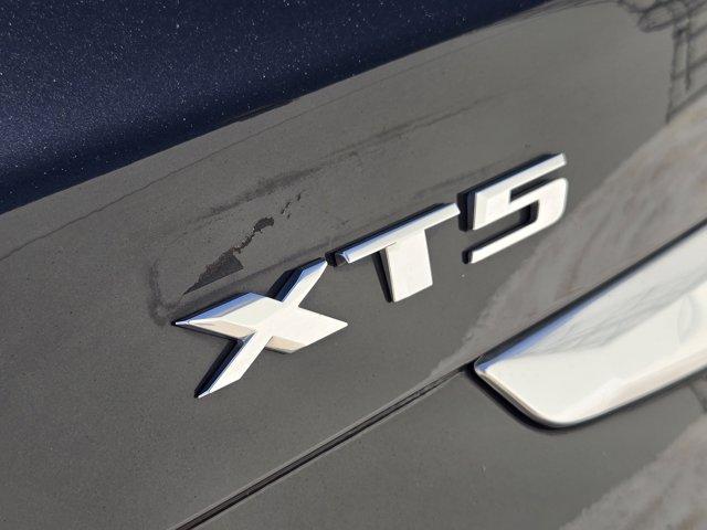 used 2020 Cadillac XT5 car, priced at $28,000