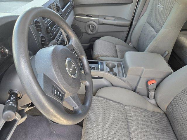 used 2007 Jeep Commander car, priced at $8,700