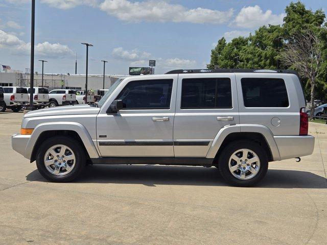 used 2007 Jeep Commander car, priced at $8,700