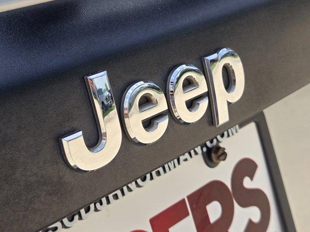 used 2007 Jeep Commander car, priced at $8,700