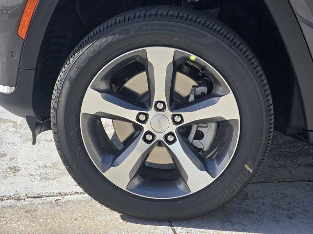 new 2025 Jeep Grand Cherokee L car, priced at $50,155