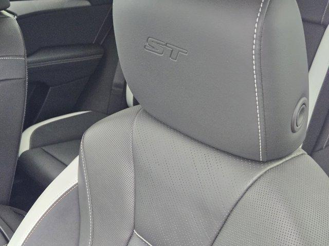 used 2024 Buick Envision car, priced at $29,500
