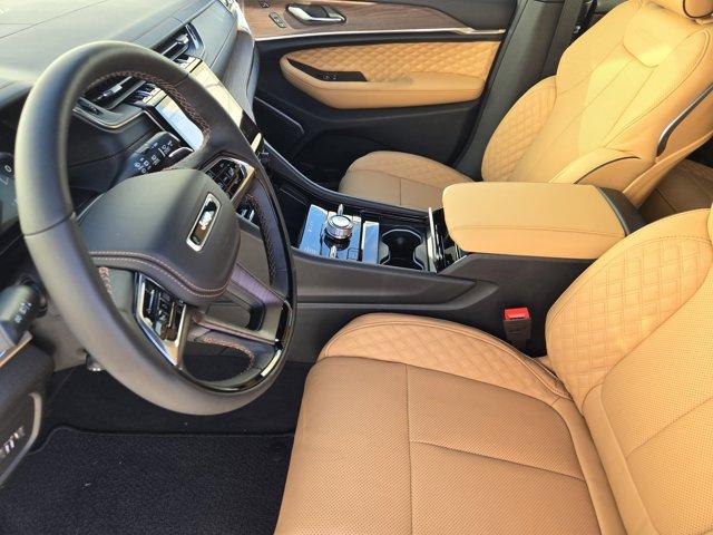 new 2025 Jeep Grand Cherokee car, priced at $56,735