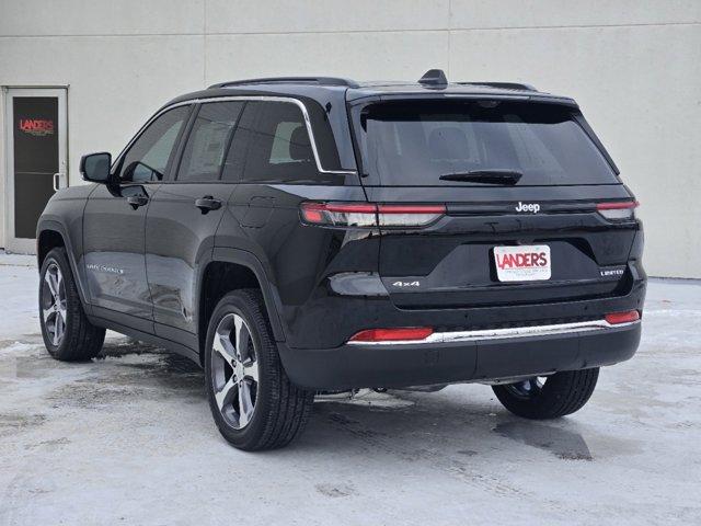 new 2025 Jeep Grand Cherokee car, priced at $44,657