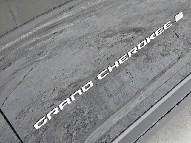new 2025 Jeep Grand Cherokee car, priced at $44,657