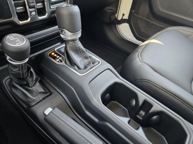 new 2025 Jeep Wrangler car, priced at $55,653