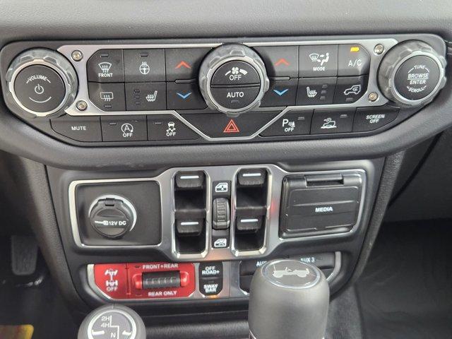 new 2025 Jeep Wrangler car, priced at $60,802