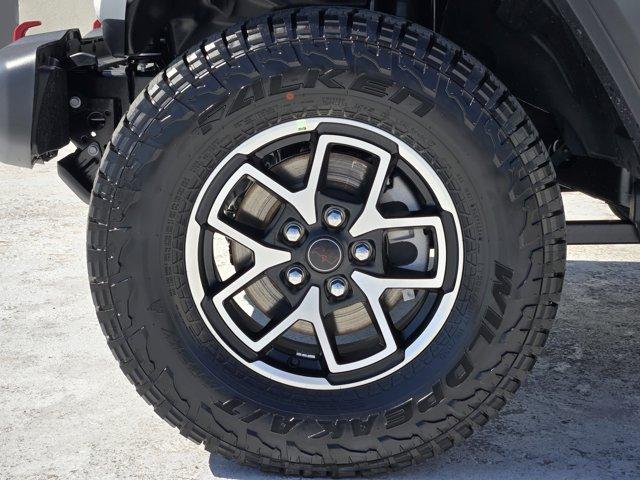 new 2025 Jeep Gladiator car, priced at $52,564