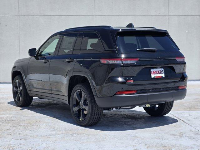 new 2025 Jeep Grand Cherokee car, priced at $47,370