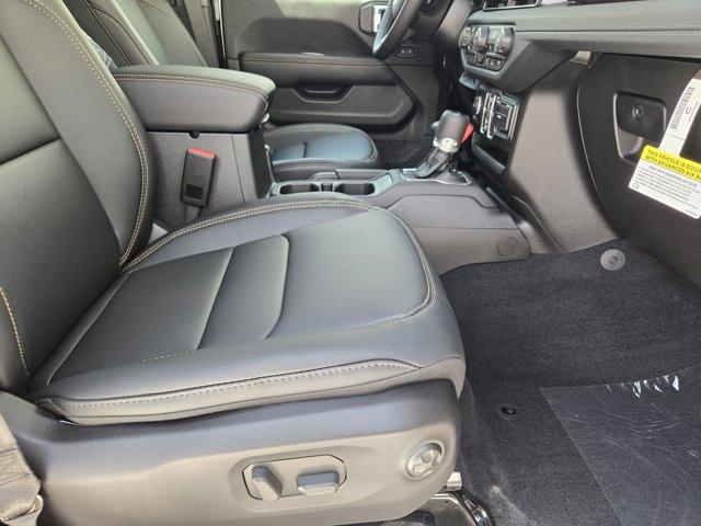 new 2025 Jeep Gladiator car, priced at $50,567